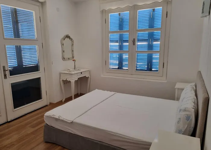 Catkapi Ciftlikkoey -izmir * Кешме